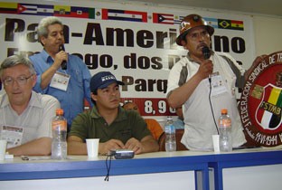 Alan Woods, Roberto Chavez